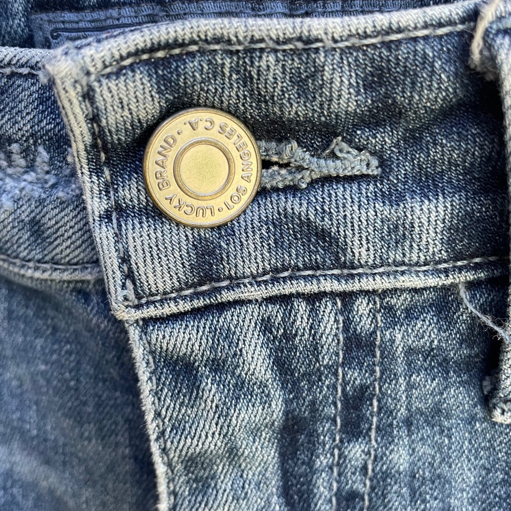 Lucky Brand Two-Tone Airy Denim - Picture 7 of 9